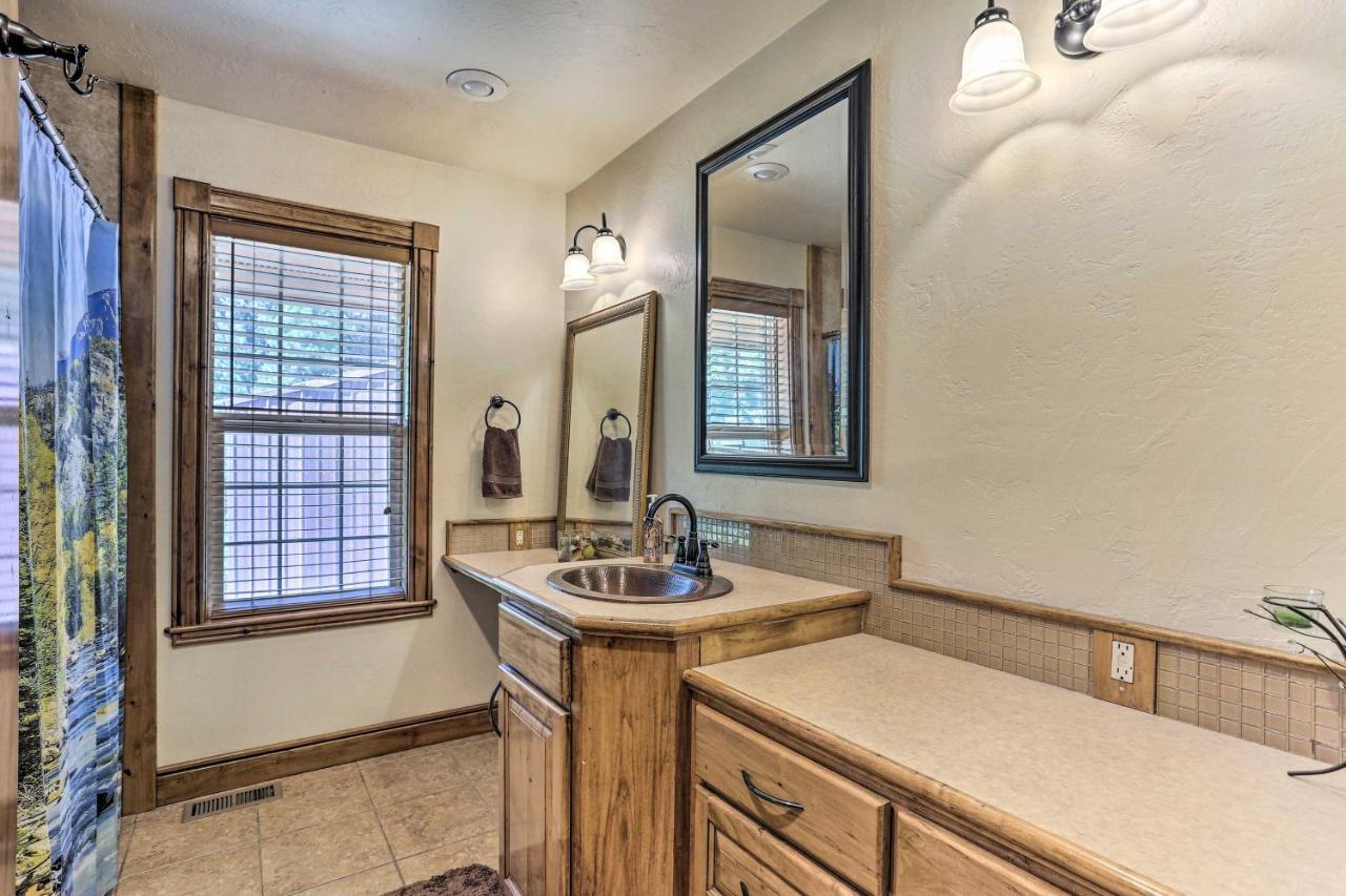 Updated Garden Valley Home With Fire Pit And Game Room Crouch Exterior photo