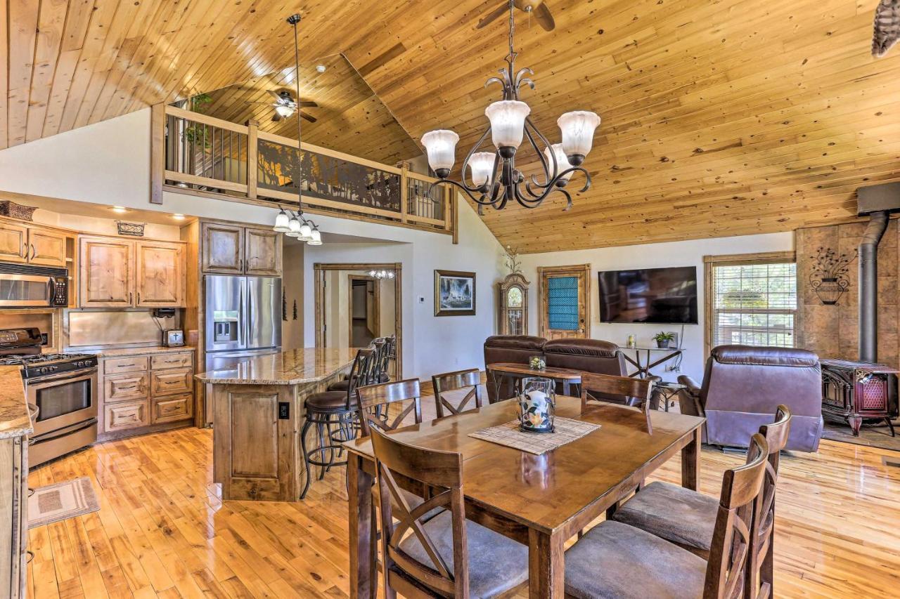 Updated Garden Valley Home With Fire Pit And Game Room Crouch Exterior photo