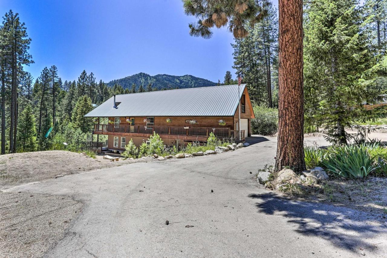 Updated Garden Valley Home With Fire Pit And Game Room Crouch Exterior photo