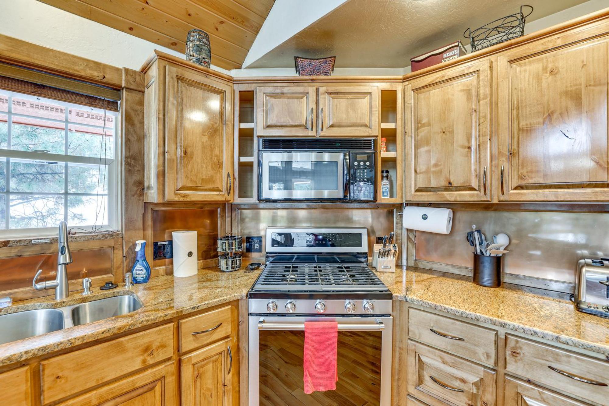 Updated Garden Valley Home With Fire Pit And Game Room Crouch Exterior photo