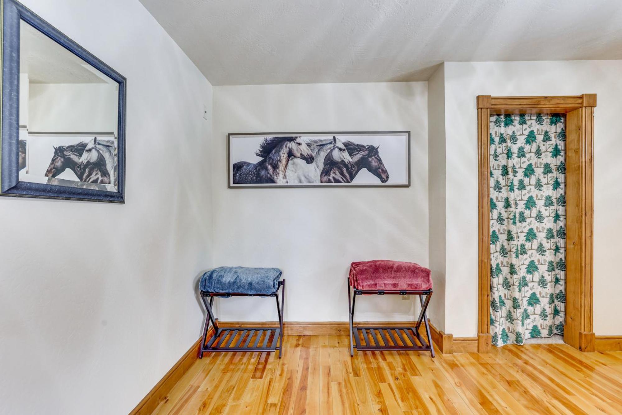 Updated Garden Valley Home With Fire Pit And Game Room Crouch Exterior photo